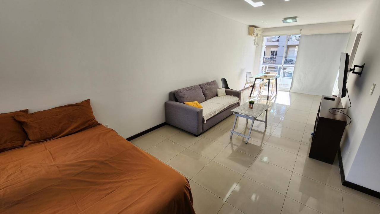 Moderno Y Luminoso Departamento En Palermo Con Piscina Y Amenities Apartment - Buenos Aires — Fotos 2